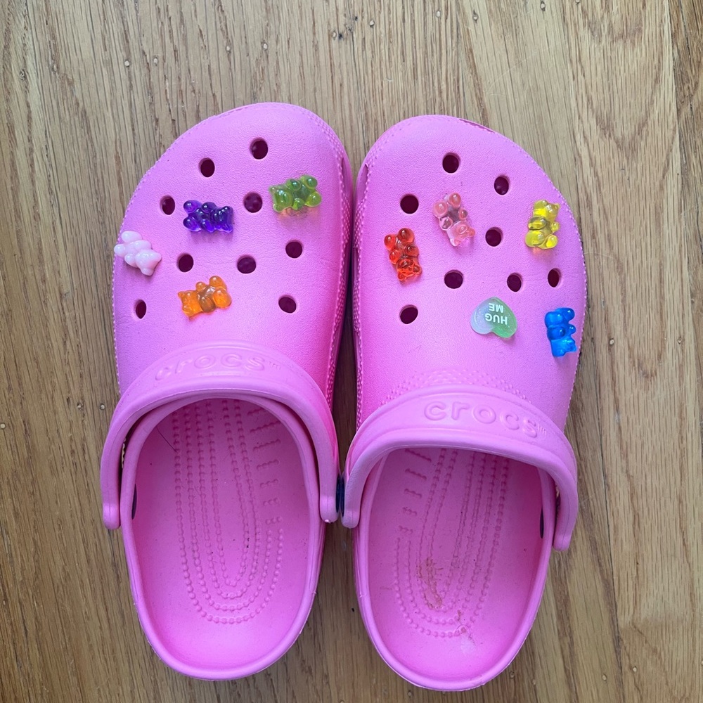 CROCS